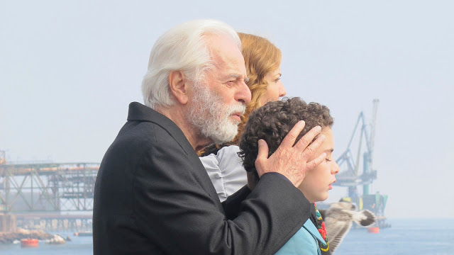 Masaje de nacimiento (Por Alejandro Jodorowsky)